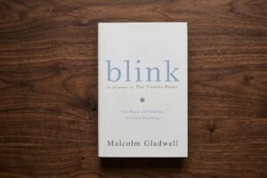 Book review blink by malcolm gladwell